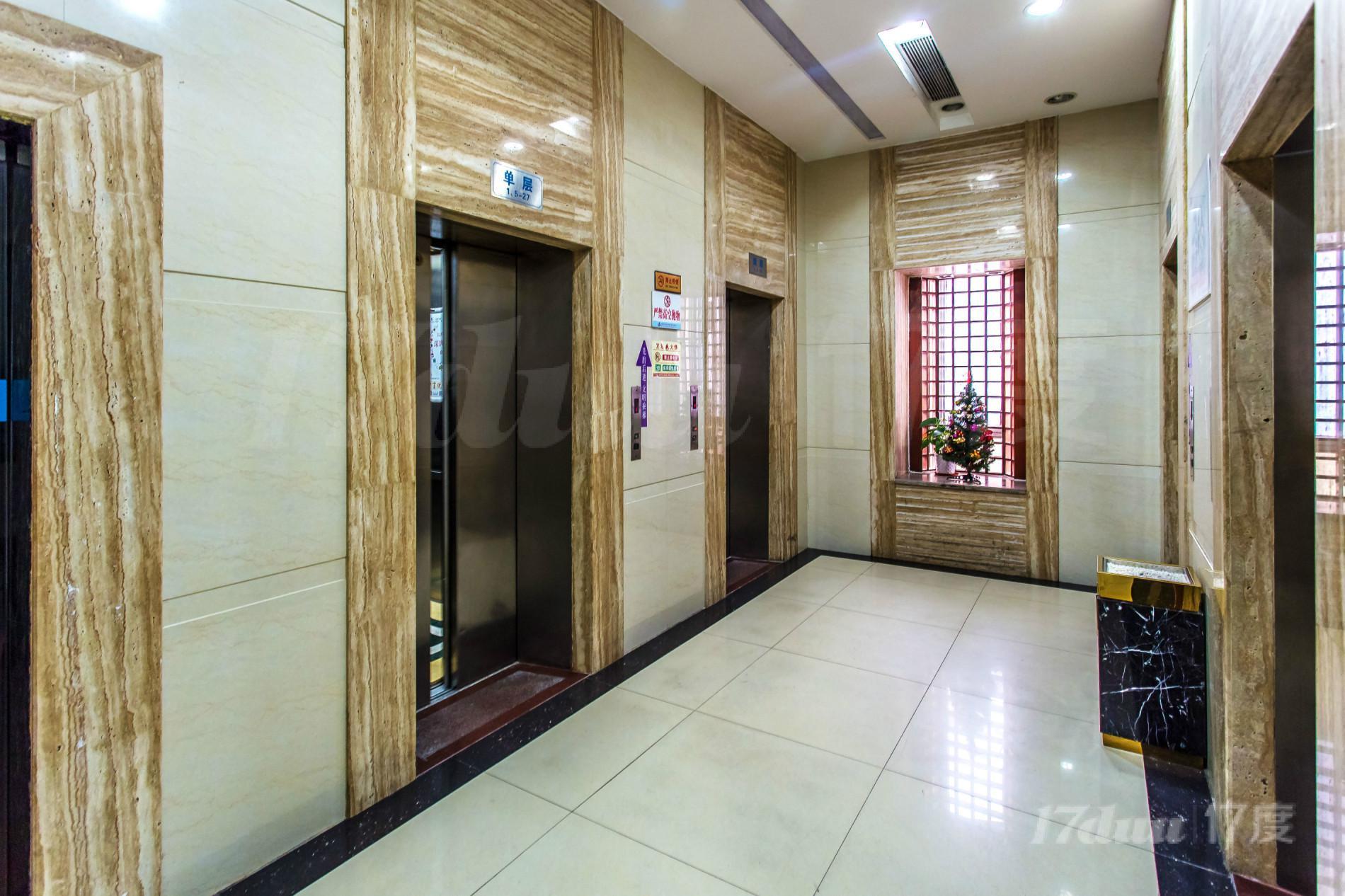 0建筑年代:暂无此信息总楼层:暂无此信息华凯大厦深圳市