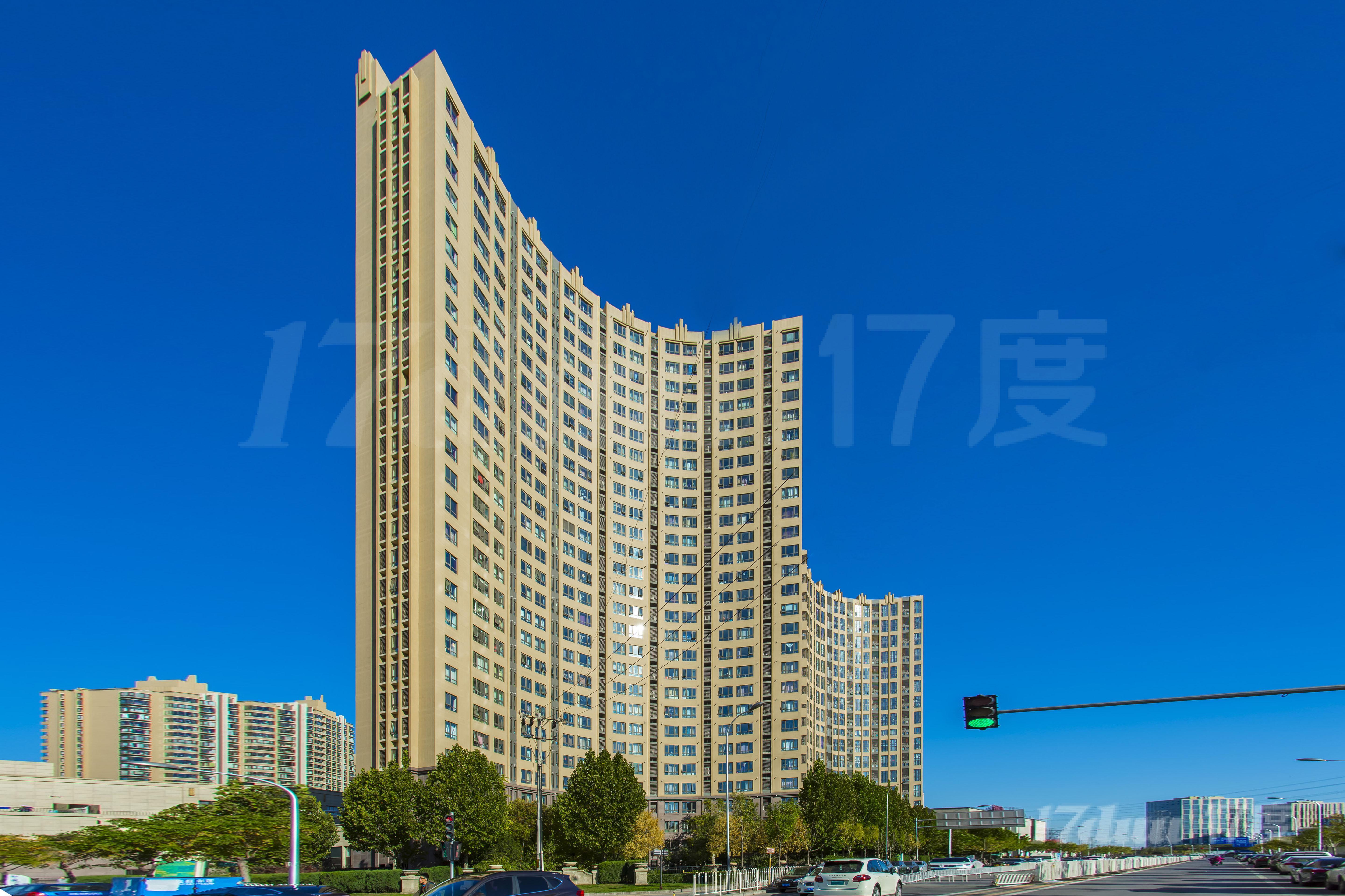 华贸城