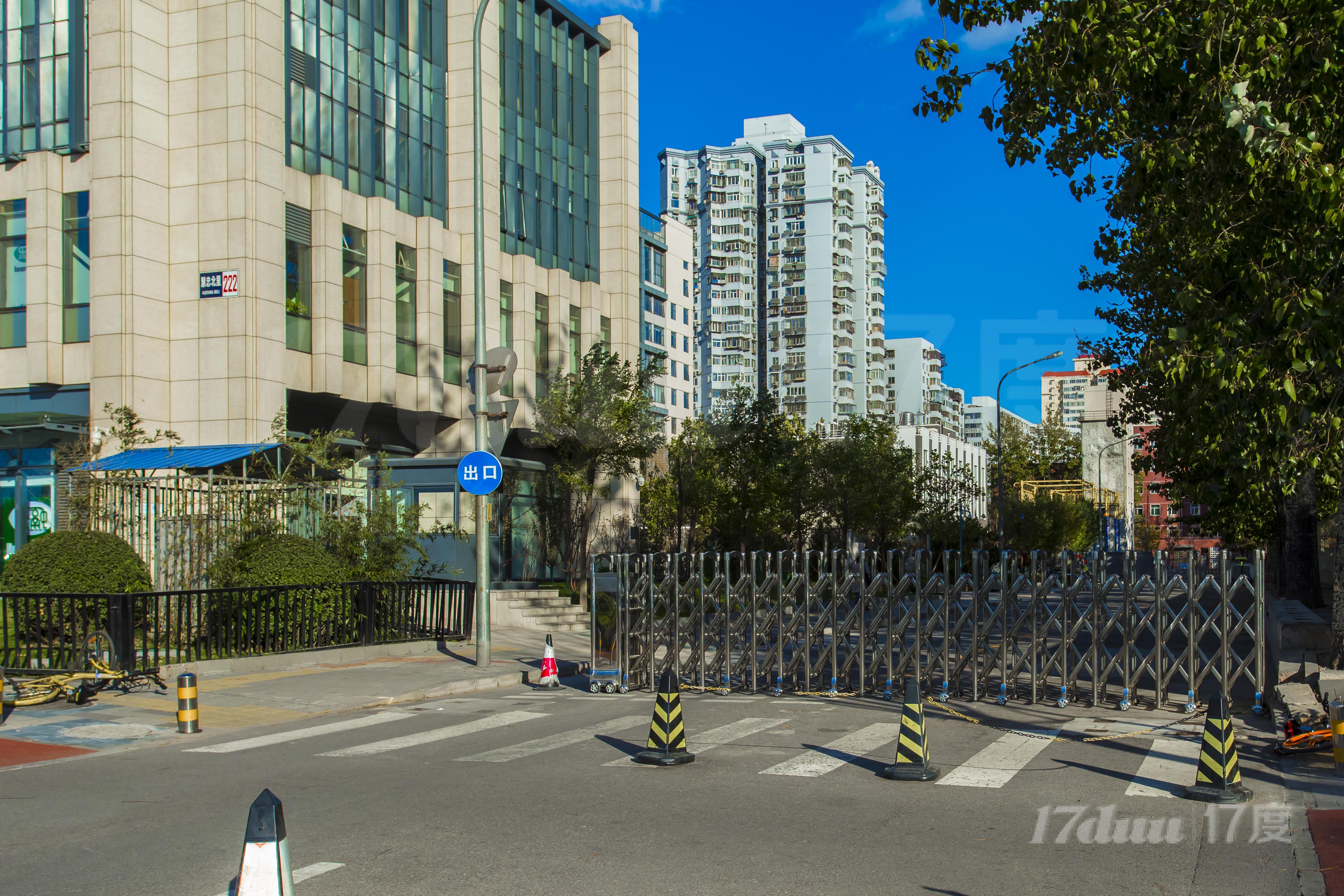 慧忠北里222号