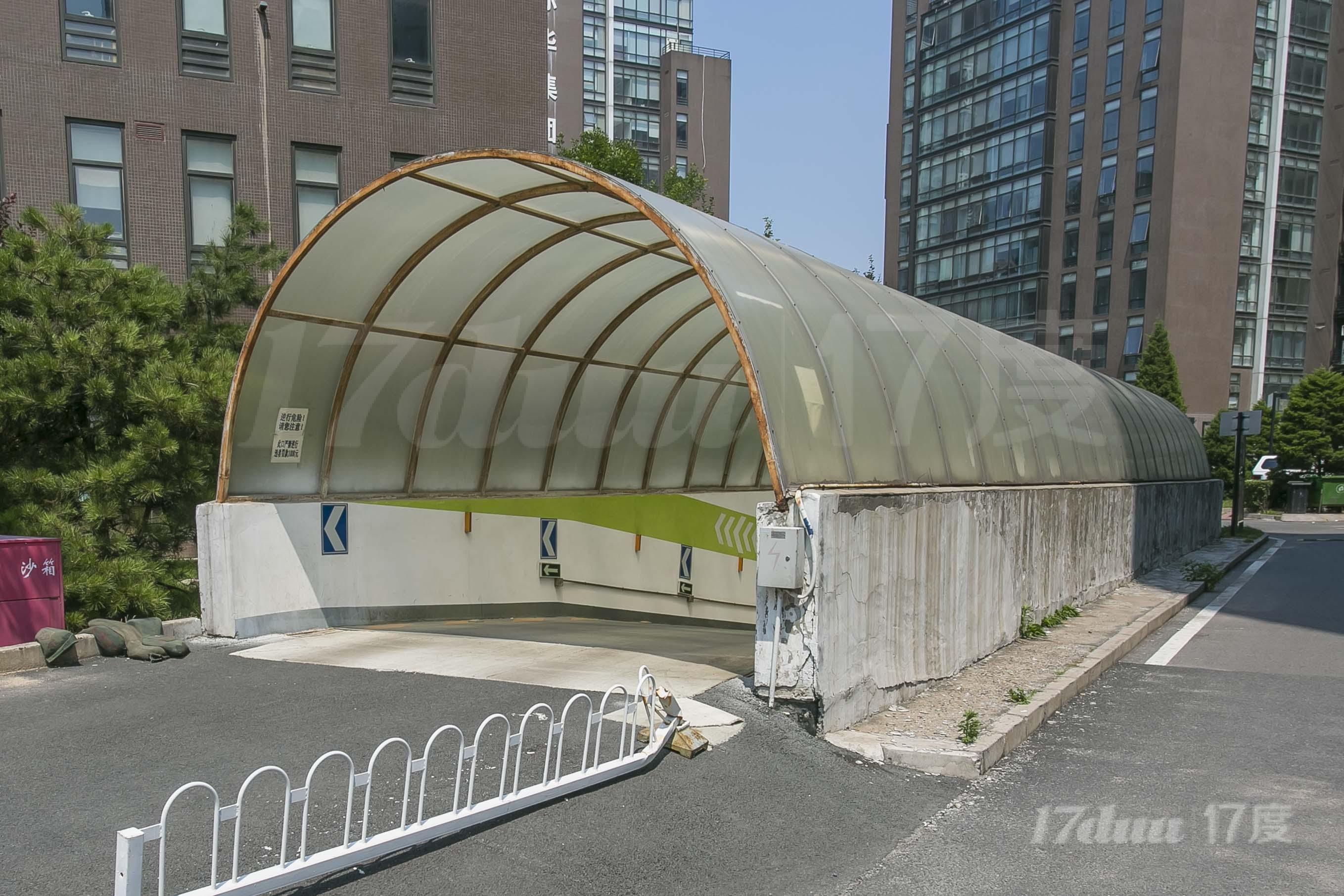 龙建大厦