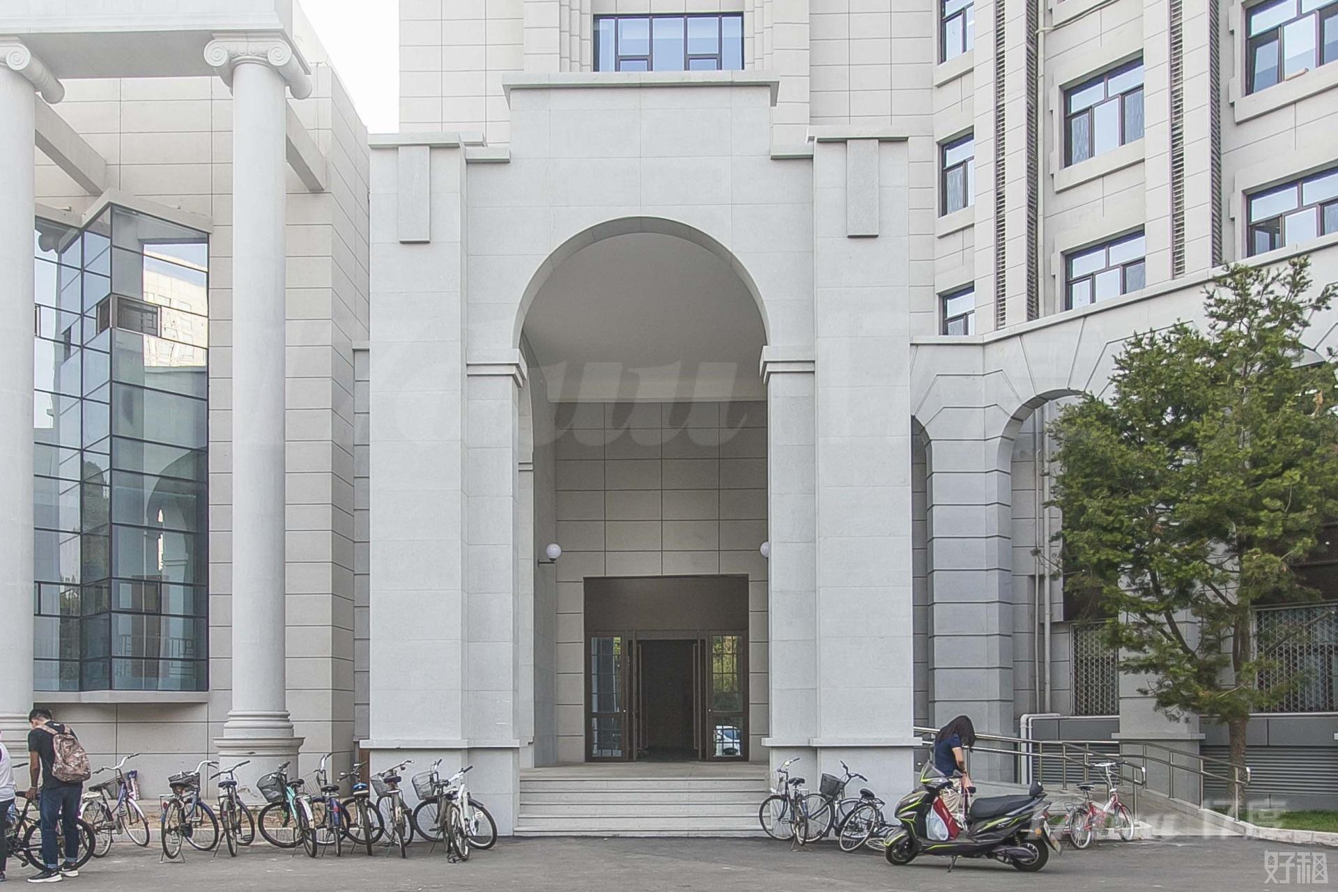 中国人民大学校部办公楼