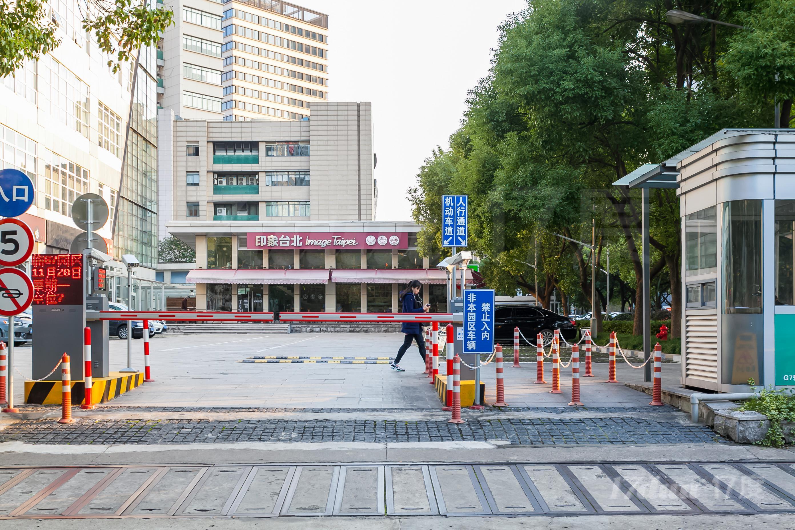 东朔空间