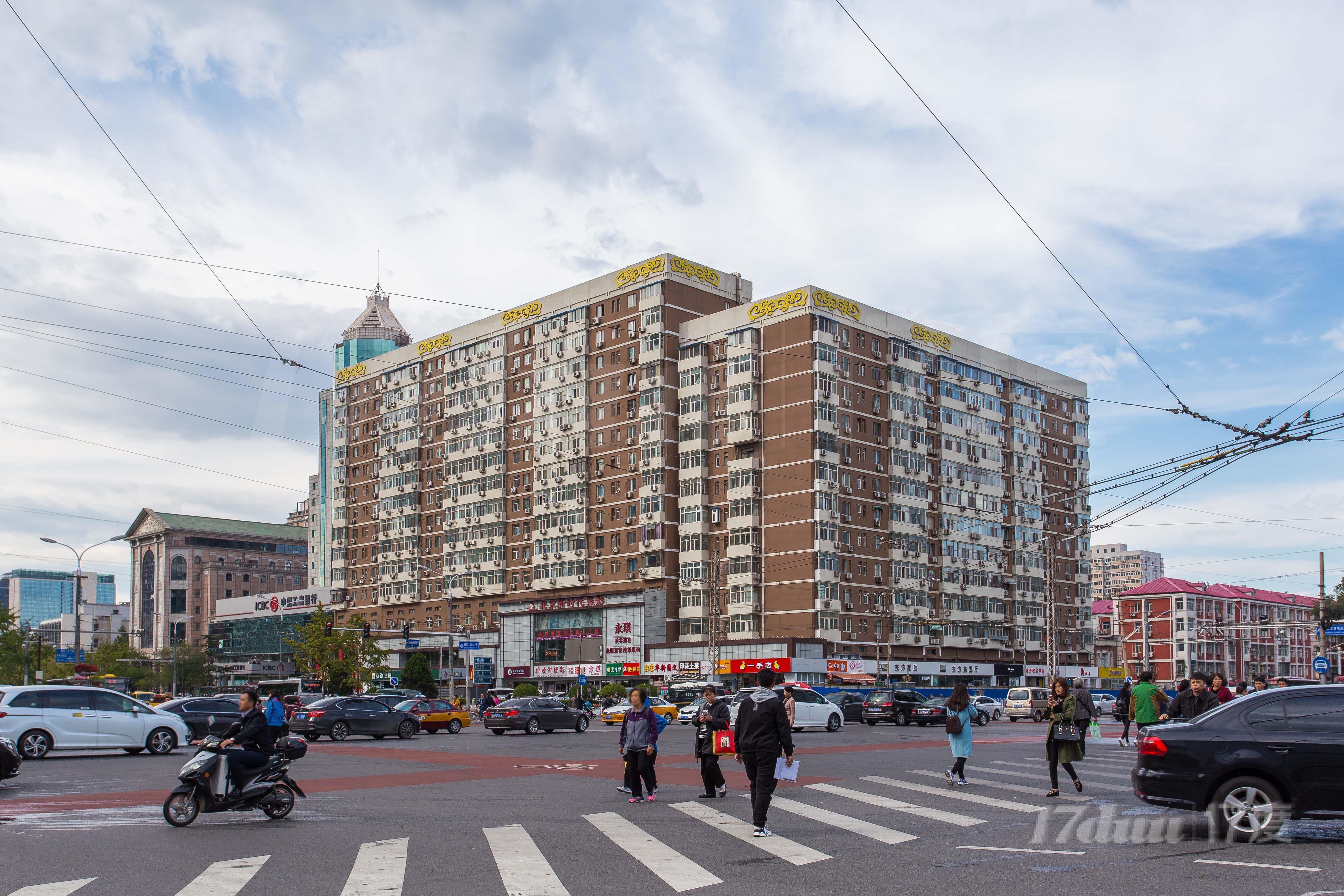 东大桥工人体育场南路