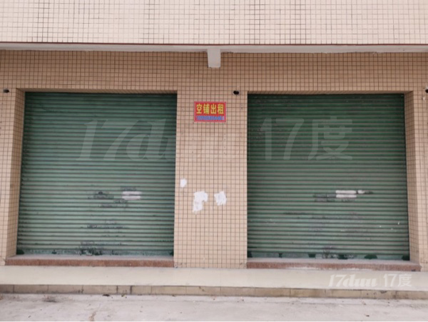 商业街旺铺出租，黄金地段，有停车位