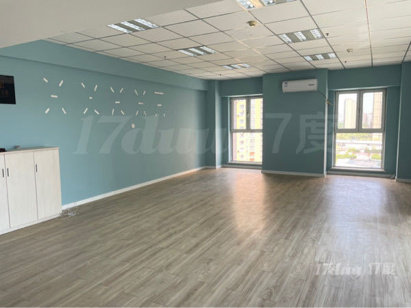 奥体嘉龙中心105平纯写有钥匙随时可看