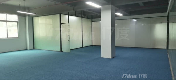 双龙地铁口商铺办公室厂房出租