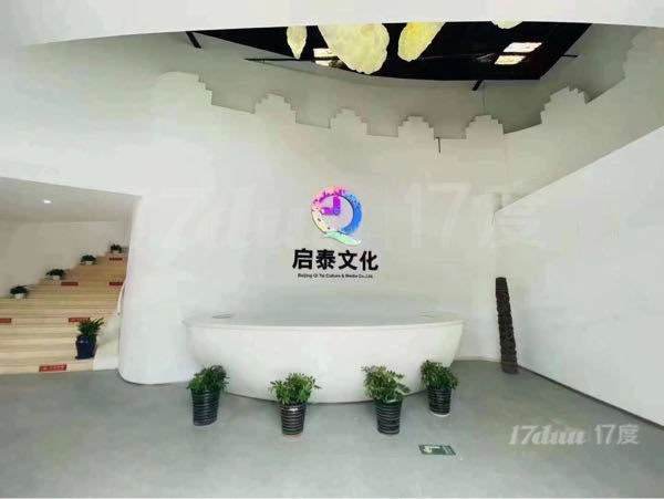塞隆产业园，新出独栋，976平，特价