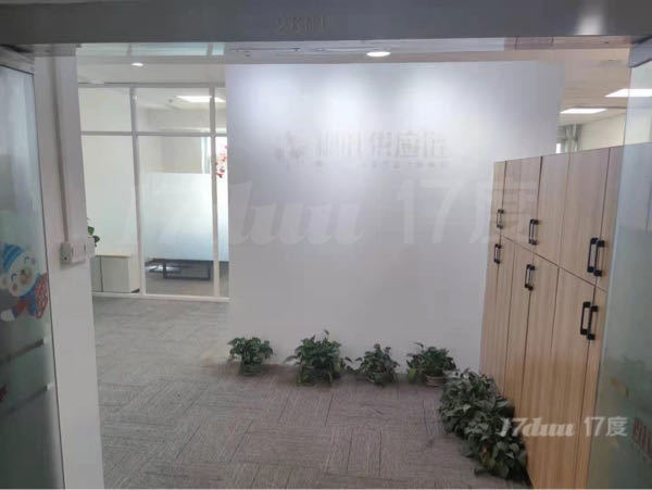 中兴路宝山路东宝兴路精装办公室，4个隔断，
