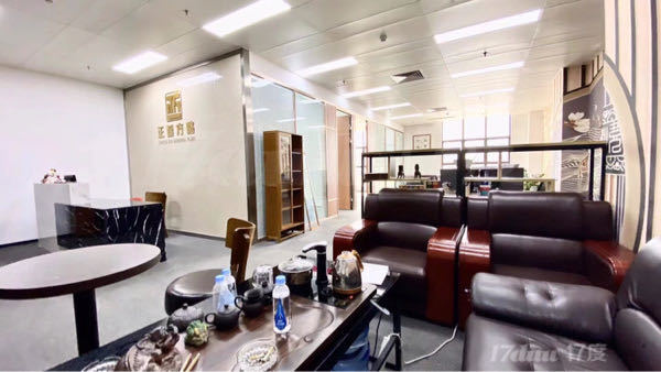 地铁口物业 精装带办公家具 拎包入住