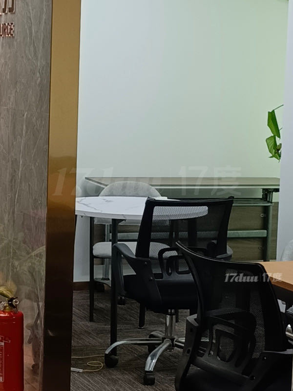 罗湖东门招租，精装办公室出租