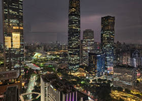 珠江新城，中轴线，三面采光，超高层，24小时空调，超笋价出租