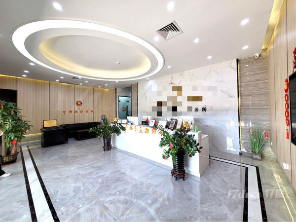 广州，地铁口创意园，园林精装修，全套家具，拎包入住，配套齐全