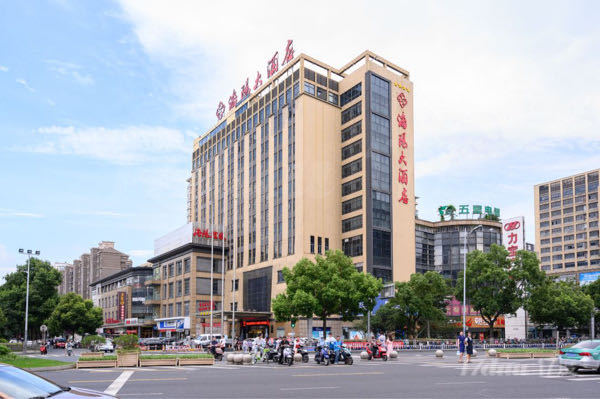 送1400平米空中花园，新北万达原海阳大酒店，稀缺独栋招商