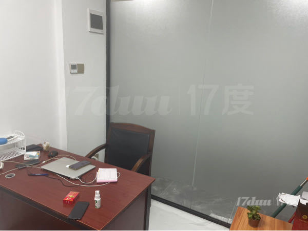 面积刚好适合电商档口等