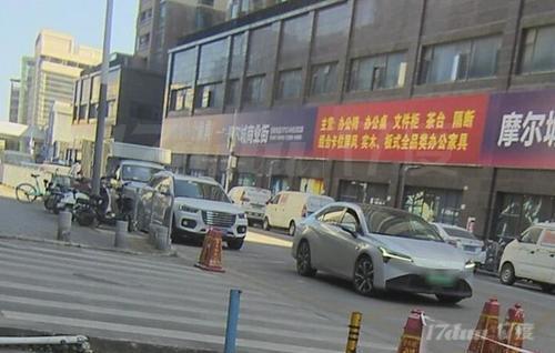 摩尔城商业街