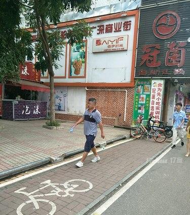 深圳市宝安区松岗街道广深商业街