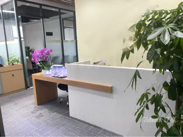 锦华万达附近高档写字楼精装修高层出租