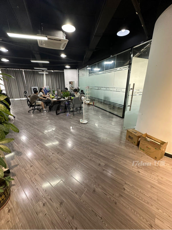 拎包办公！全部办公用品都有