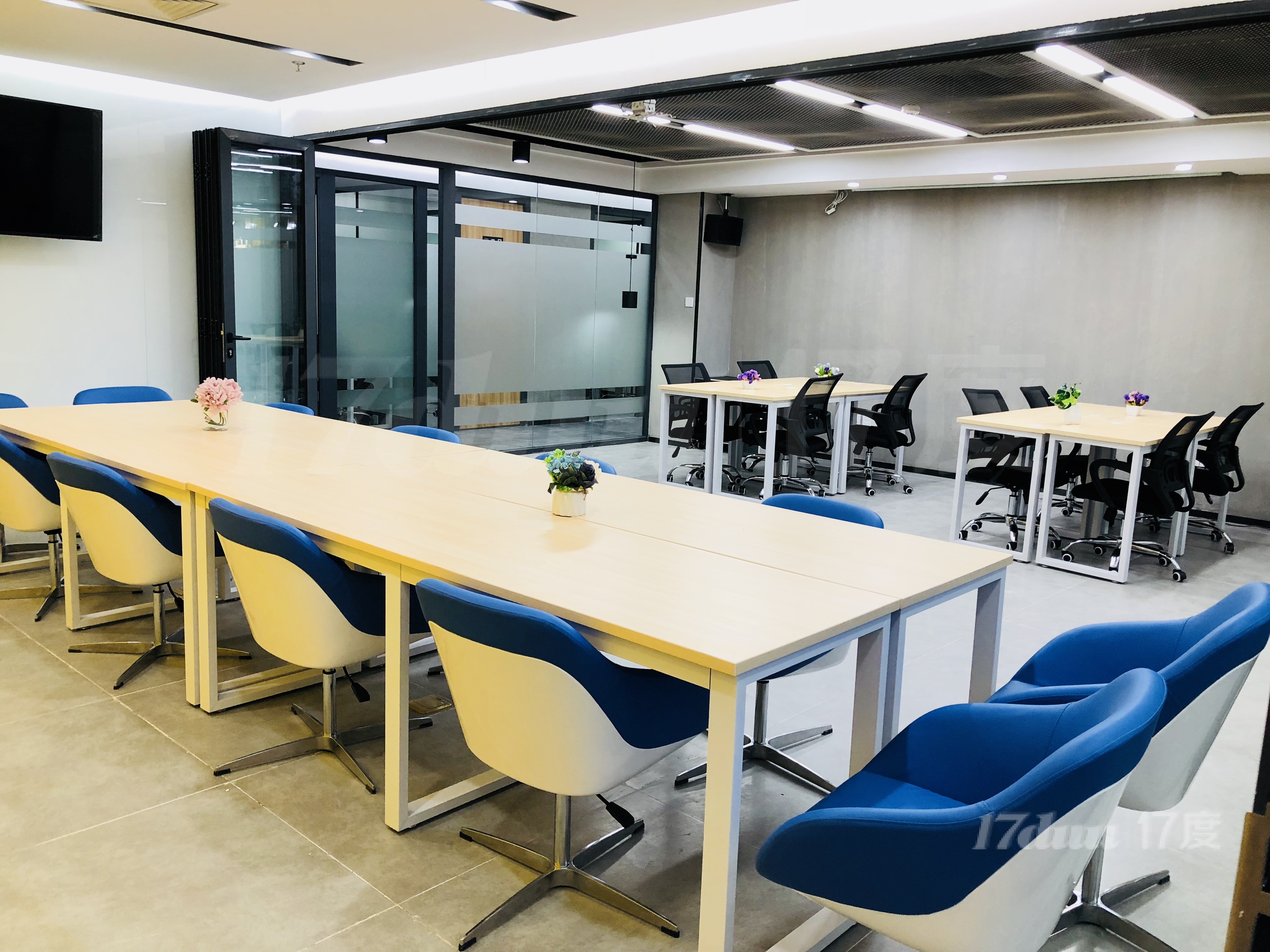 双地铁 小型办公室租金全包 共享办公 可外资 注策
