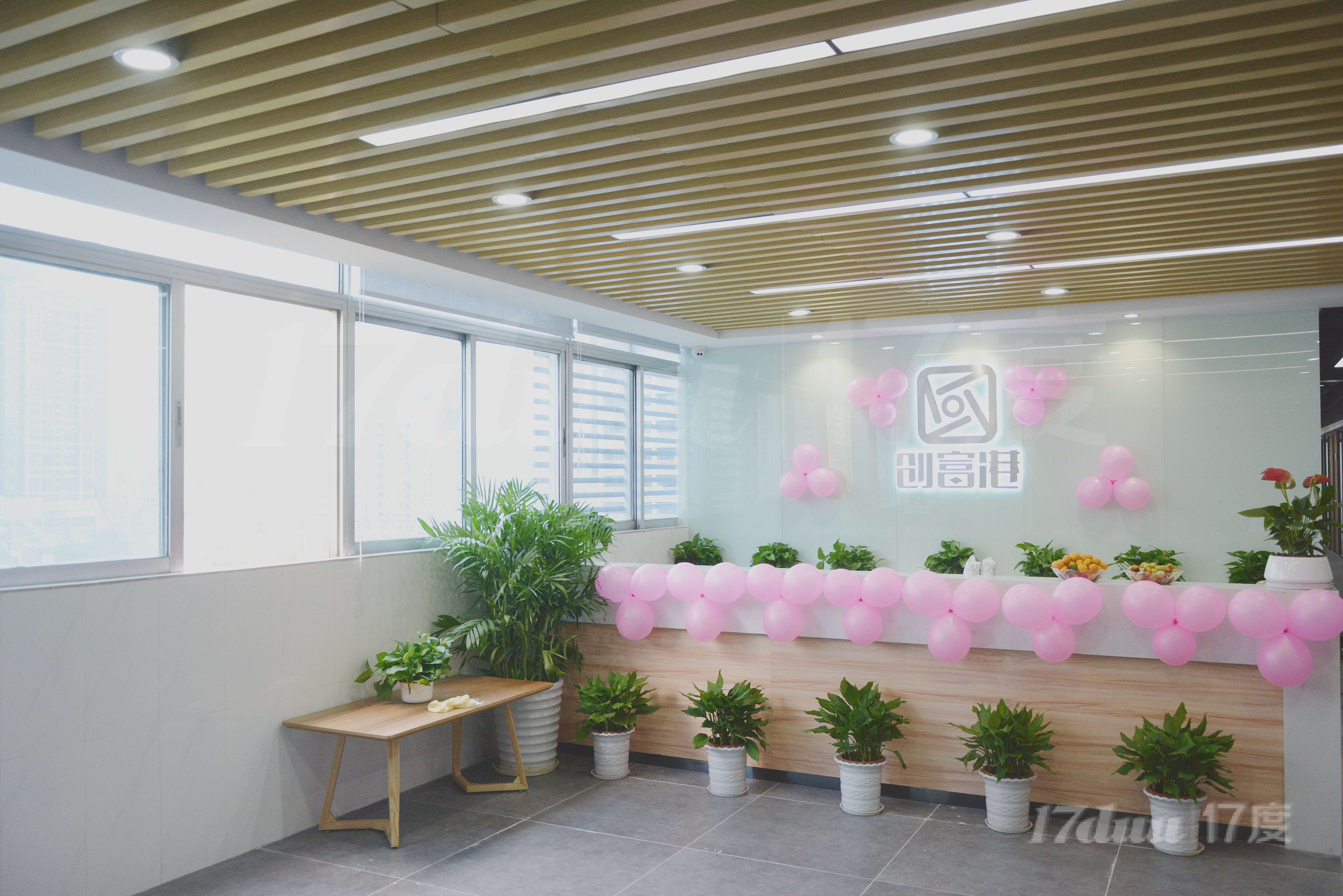 华强北办公卡位/迷你办公室出租，700元全包