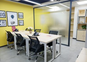 精装办公室，非常宽敞，非常舒适，越秀超值的甲级写字