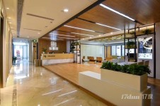 特价时间有限！广州会议室卡位出租30人内设备齐全99元送水果