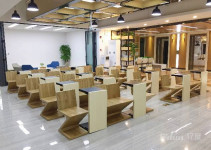 特价时间有限！广州会议室卡位出租30人内设备齐全99元送水果