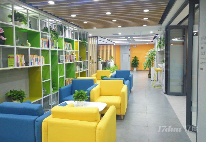 西乡港隆城出租办公室可住册解锁异常赠送家私带红本