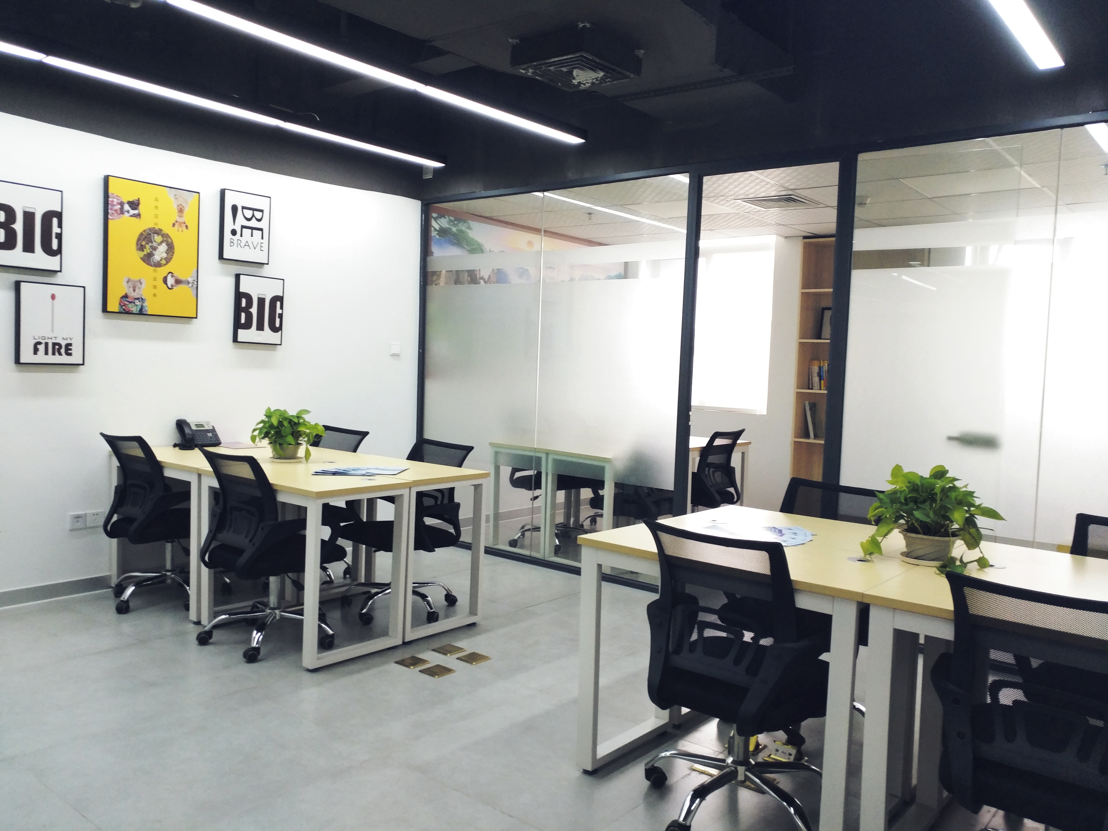 罗湖地铁口富临酒店办公室出租,新店开张,优惠多多_富临大厦可容纳4人