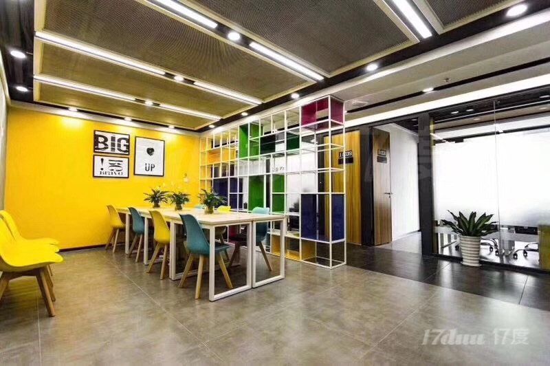 深圳华强北写字楼地铁口办公室，有租赁合同配合看场地，非中介