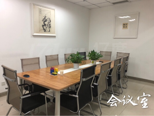 精装写字楼+交通方便