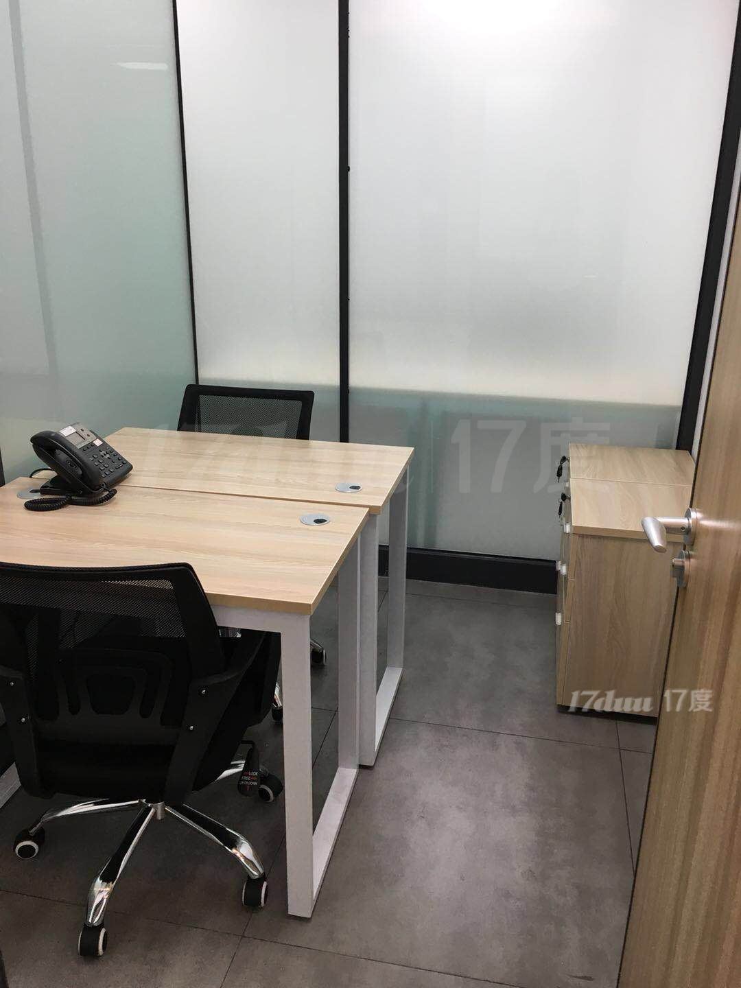 (出租)西乡税局小型+创客办公室出租，可注/册解除异常