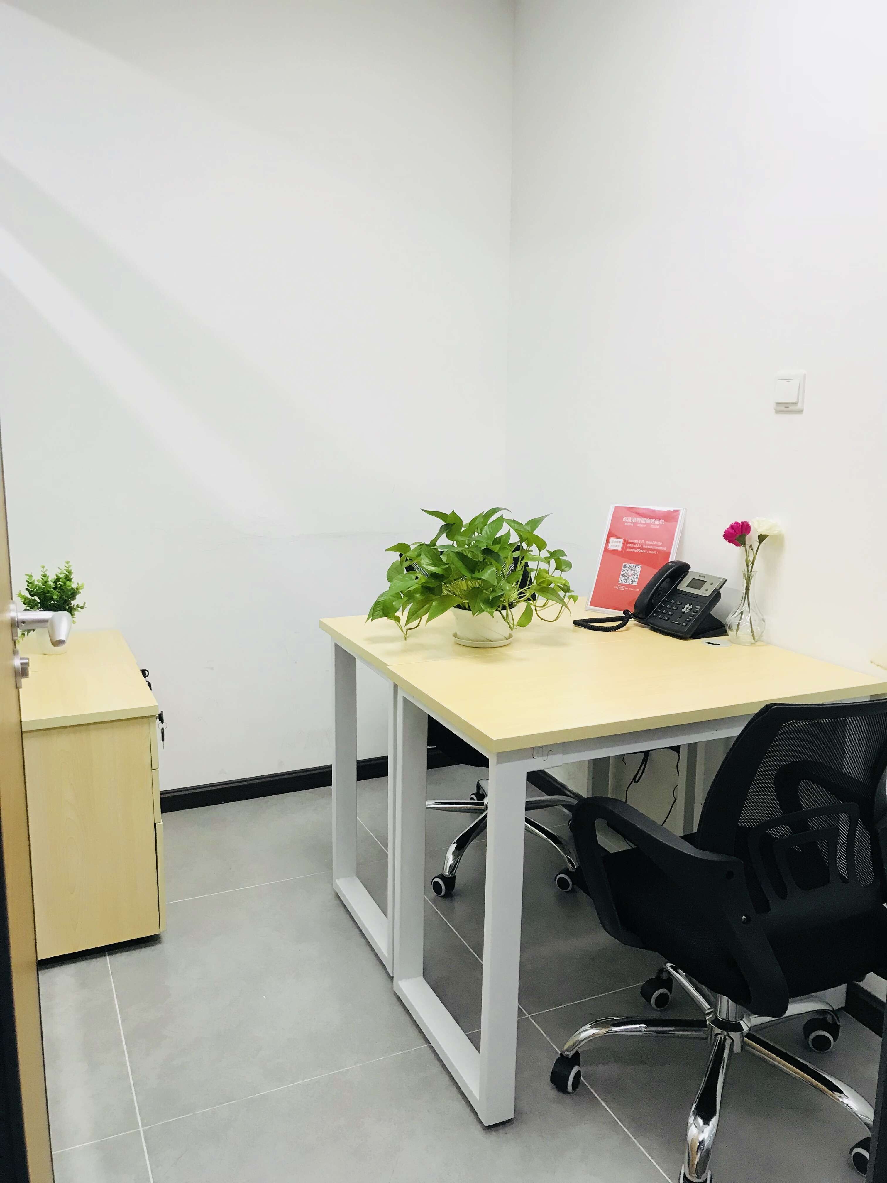 龙华独立单间精装小型办公室出租非中介拎包办公