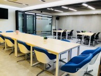 美丽的人儿看这边落地窗3人间 明亮舒适 价格美丽