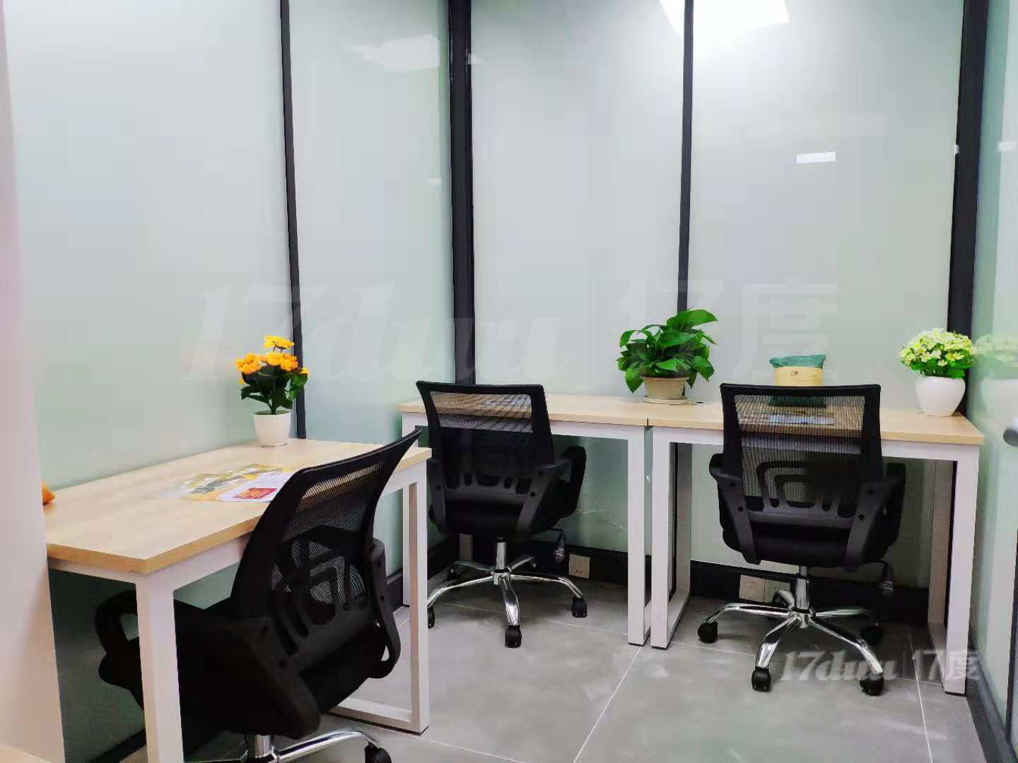 罗湖口岸可注冊小面积办公室卡位出租，近地铁拎包入住