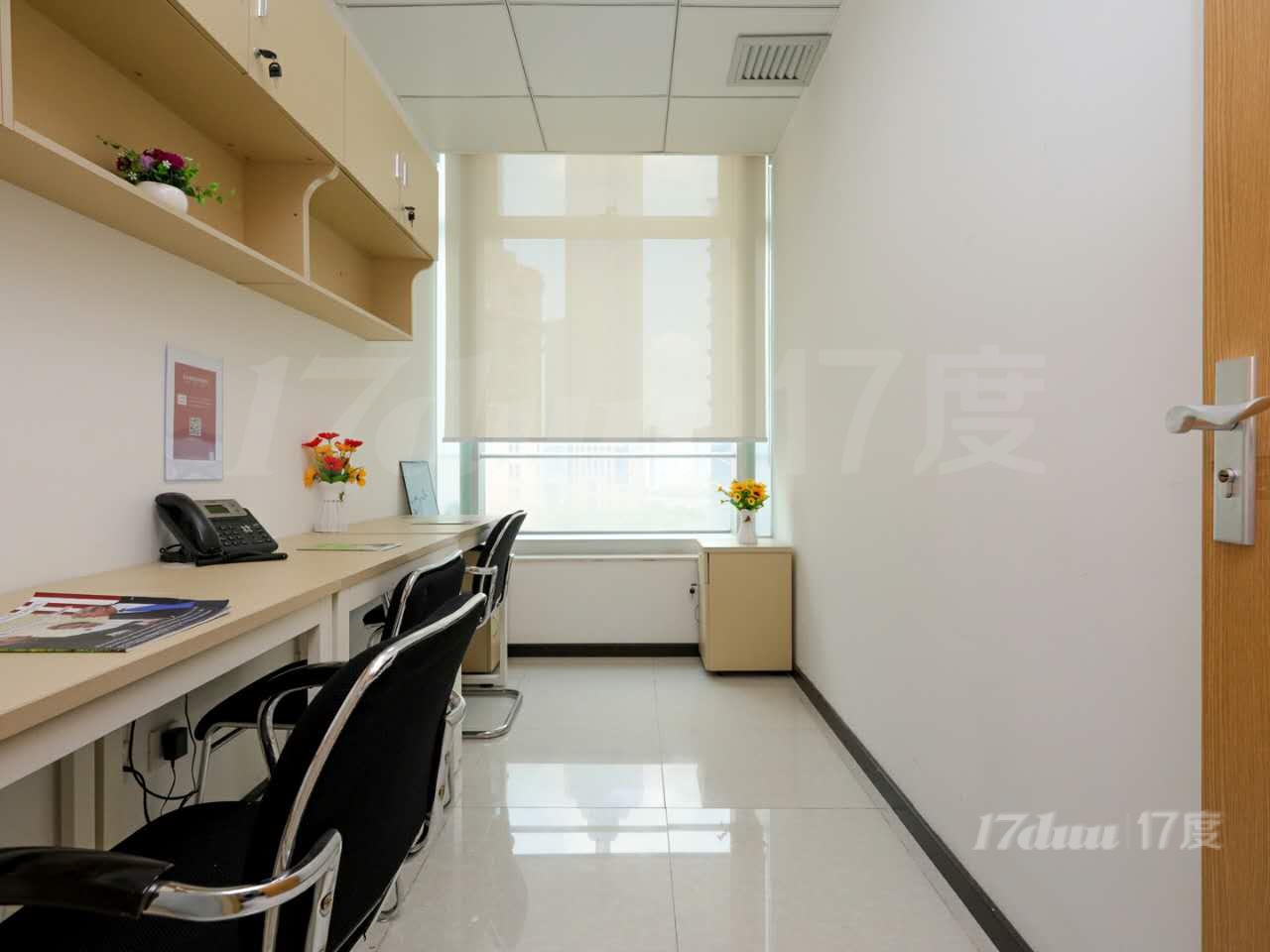 火速围观精装写字楼 费用全包 即租即用