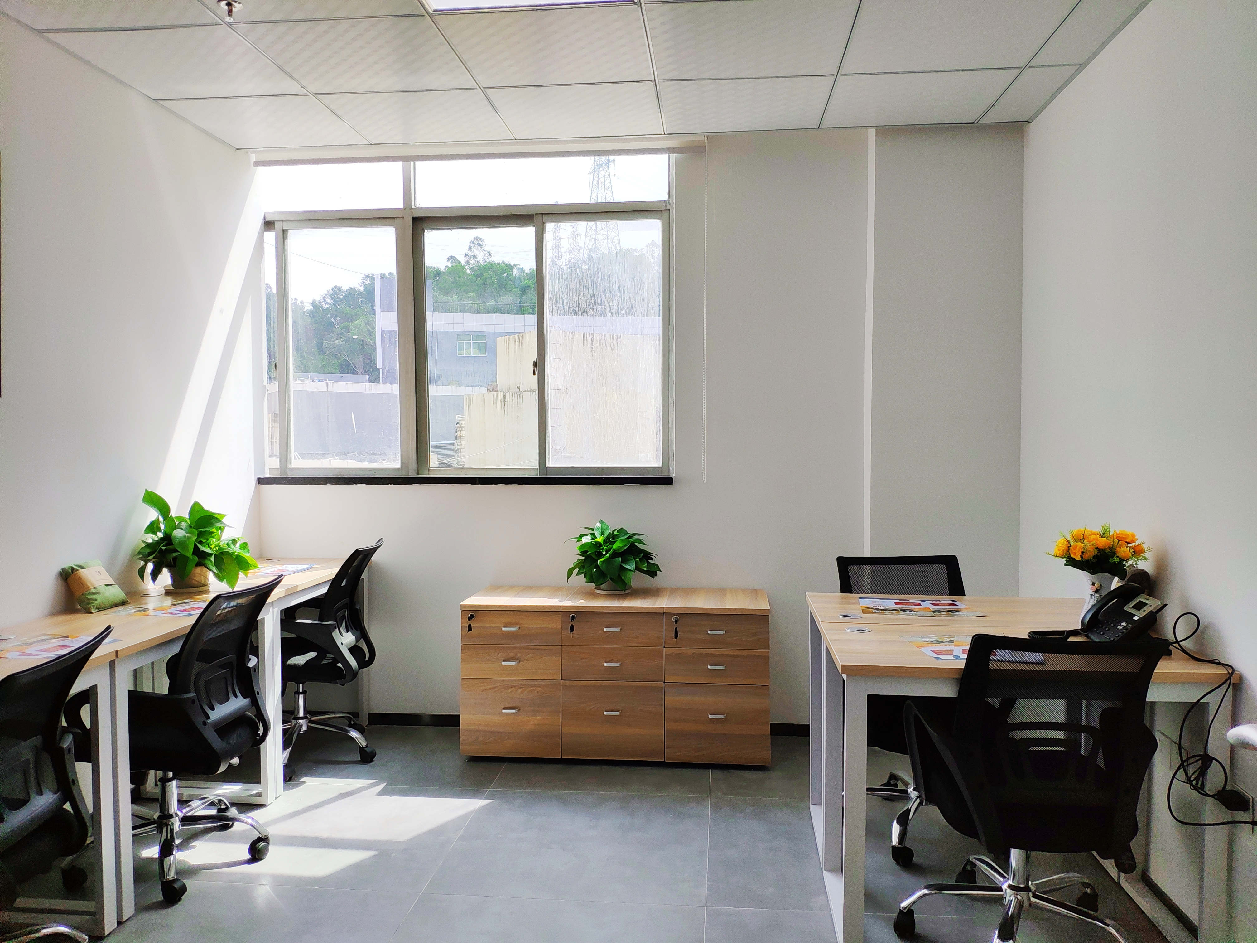 车公庙小面积办公室出租.费用全包,可出地址工商税局勘验