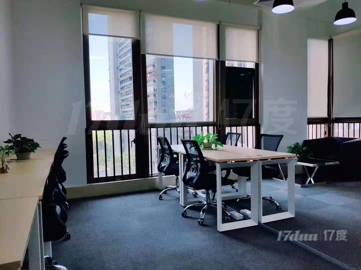下定就送免租期，荔湾海荟城精装办公室卡位出租900起地址挂靠