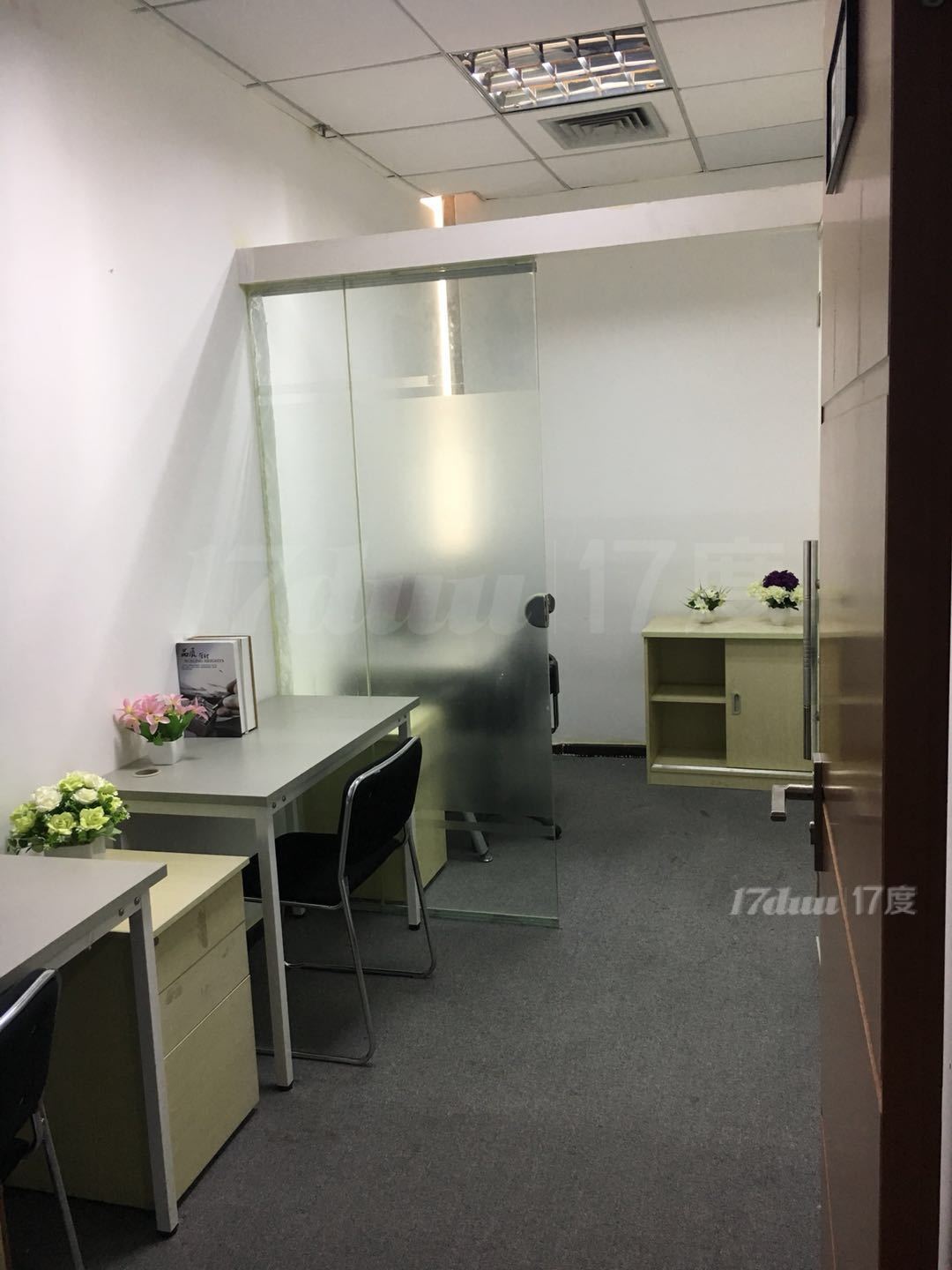 西乡税局街道办公室出租，红本租赁地址挂靠