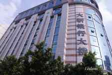 越秀办公室 精装修经理套间 费用全包 非中介