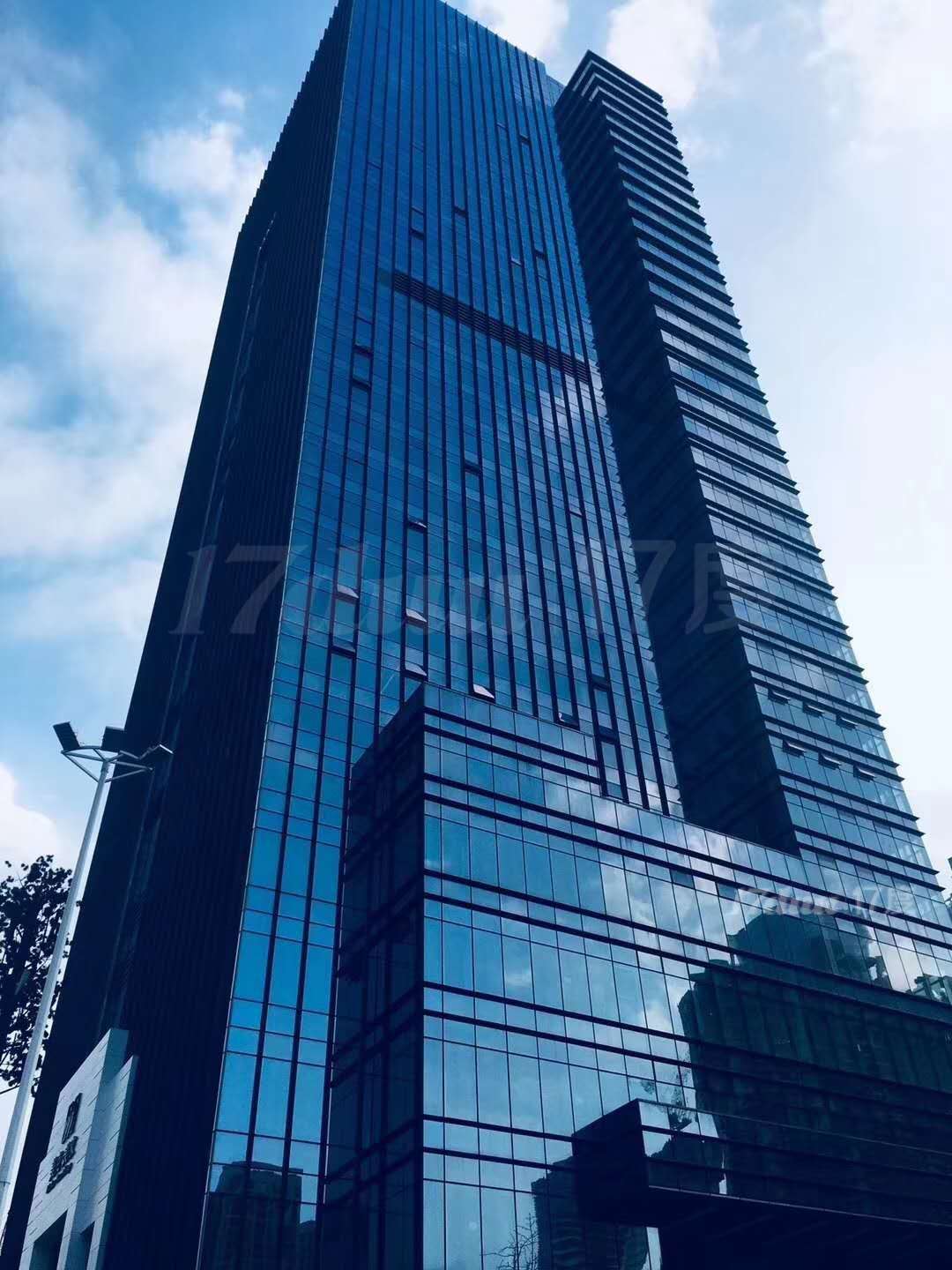 福田岗厦地铁口物业，京地大厦，全新精装修，免中介费直租