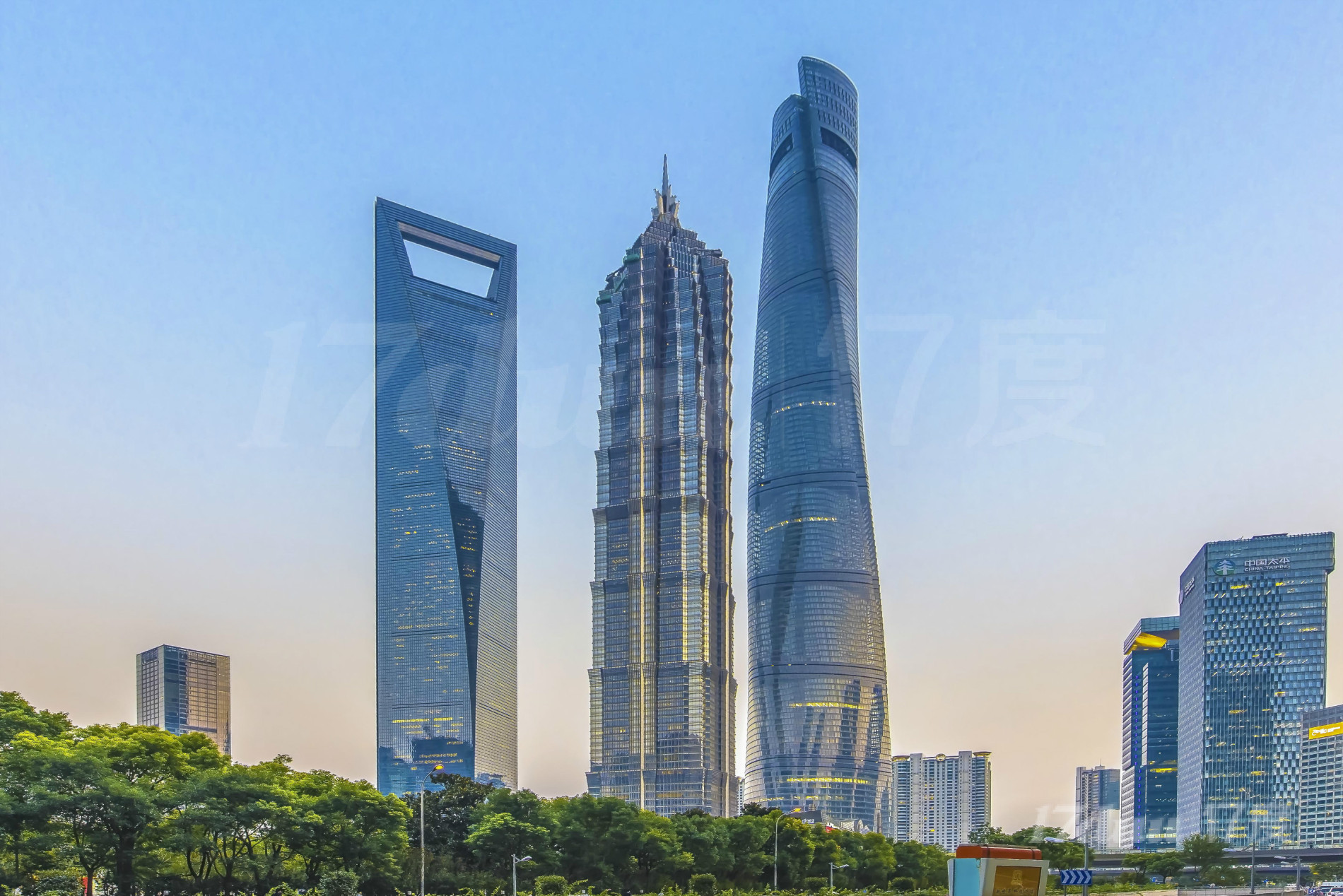 浦东陆家嘴顶级办公楼，多种面积可供选择，欢迎预约看房。