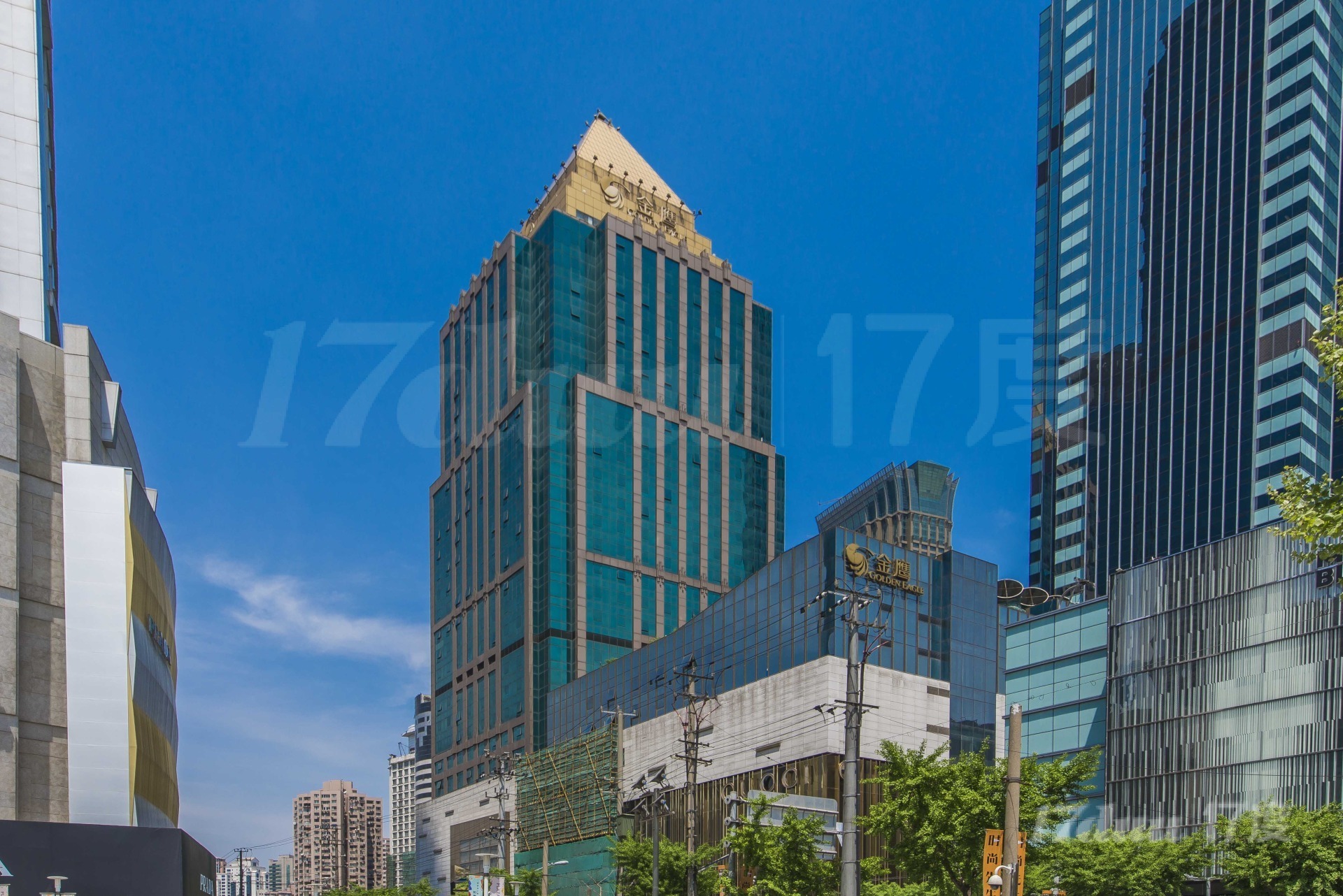 南京西路5A甲级办公楼，多种面积可供选择，欢迎预约看房。