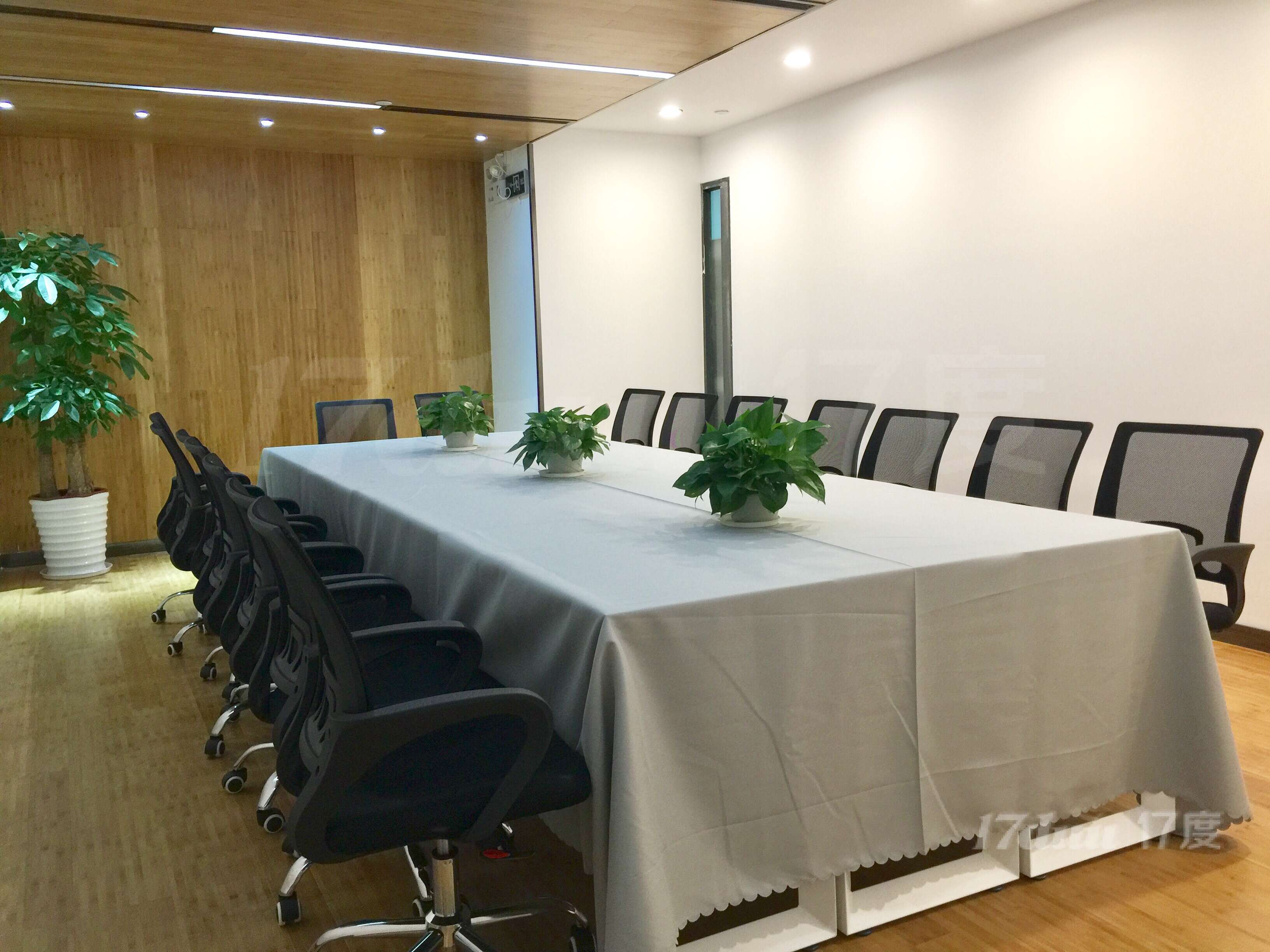 会议室培训室办公室出租，连锁即租即用