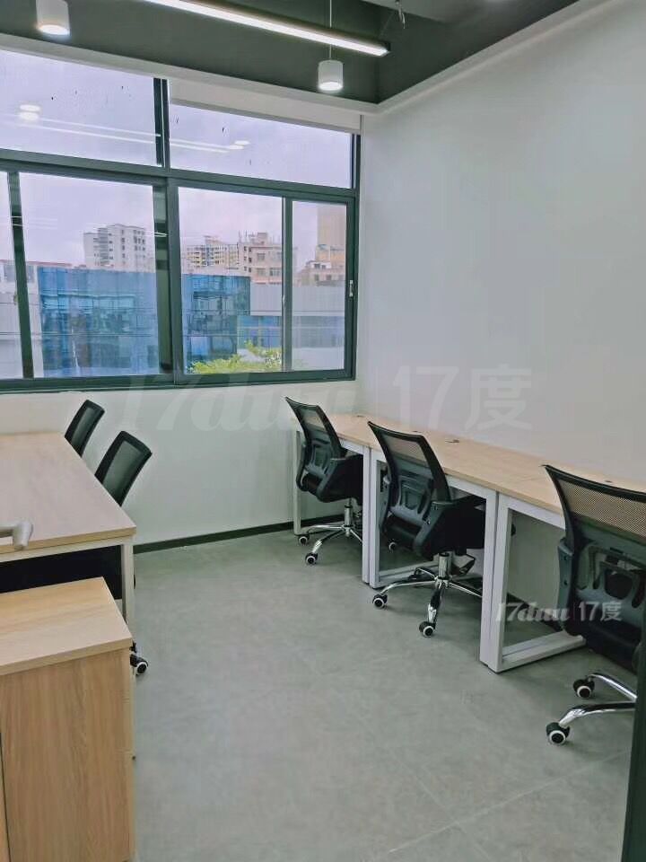 小型办公室！单人卡位！免水电费网络费物管费 地铁口