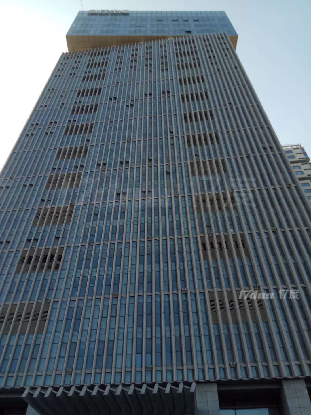 豪华装修   拎包入住