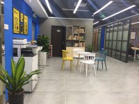 会议室出租，可日租可月租，200元/小时，靠近地铁岗顶站