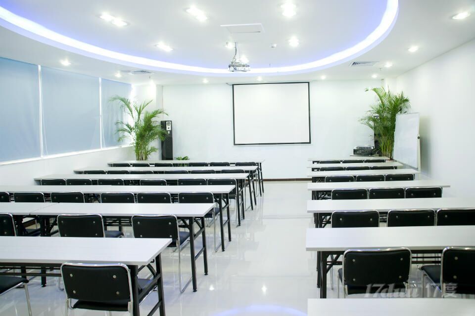  罗湖电子商务办公室出租送红本解锁异常变更地址注册公司