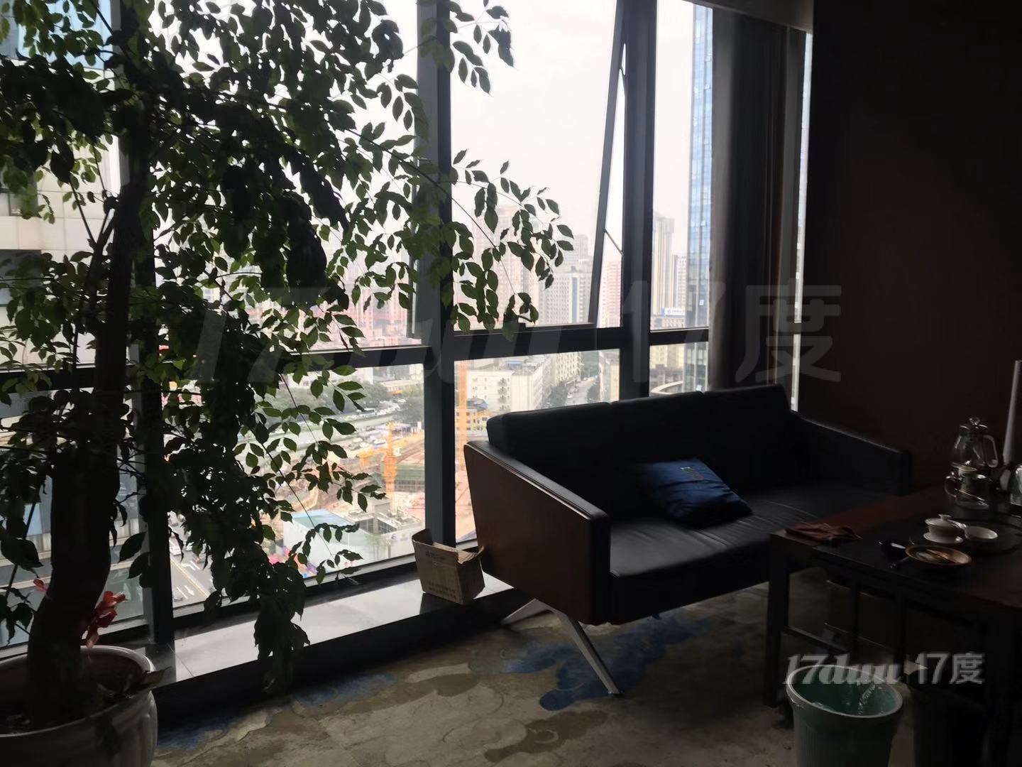 中天广场 472平精装带家具 随时入驻