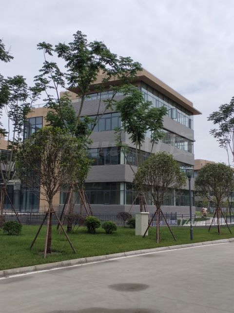 厂房租金一半享别墅办公楼。个人